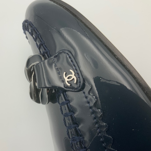 CHANEL EMBELLISHED PATENT LEATHER LOAFERS - Picture 6 of 6
